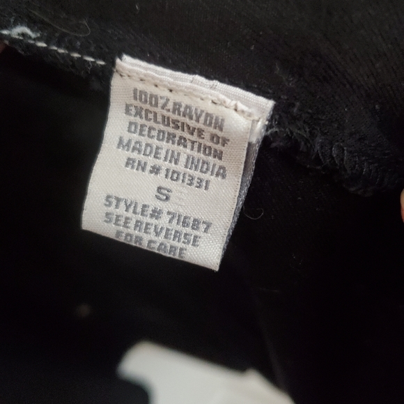 Floral Button Up - Picture 5 of 7